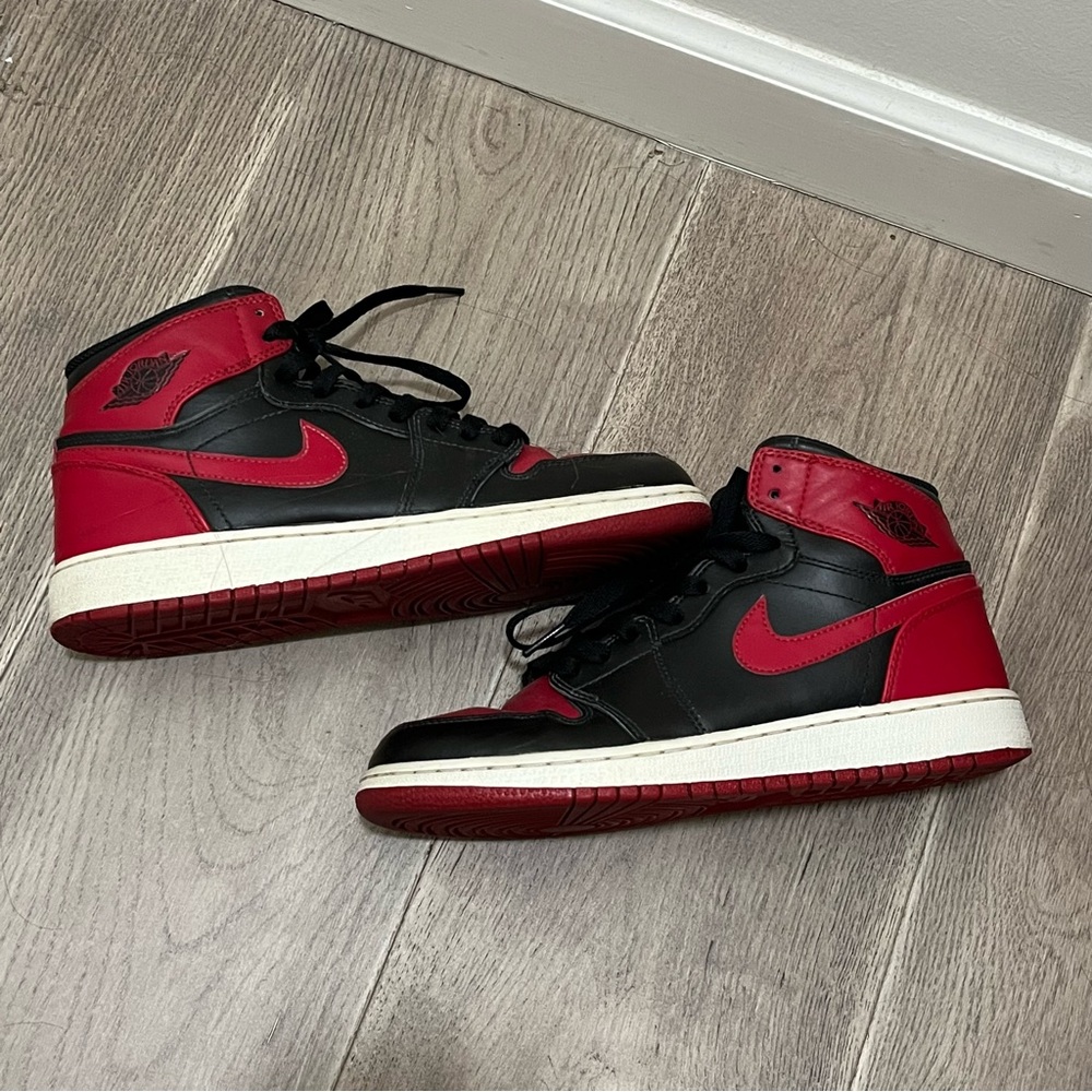 Air Jordan 1 Bred Banned